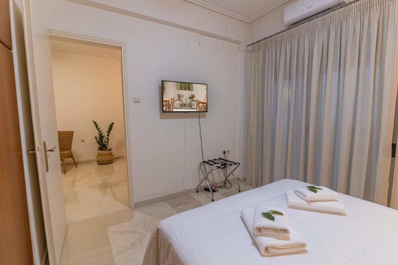 In Marble Hotell Volos Eksteriør bilde
